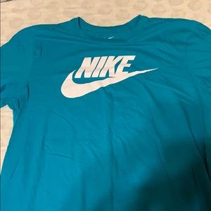 Nike t-shirt